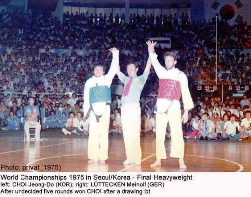 1975WM_Korea_Luettecken